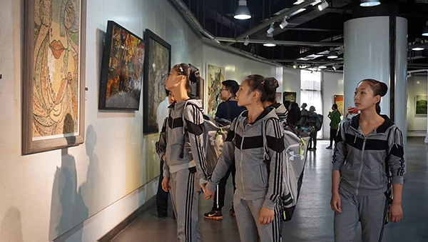 1509010682364909.jpg 展覽現(xiàn)場3.jpg